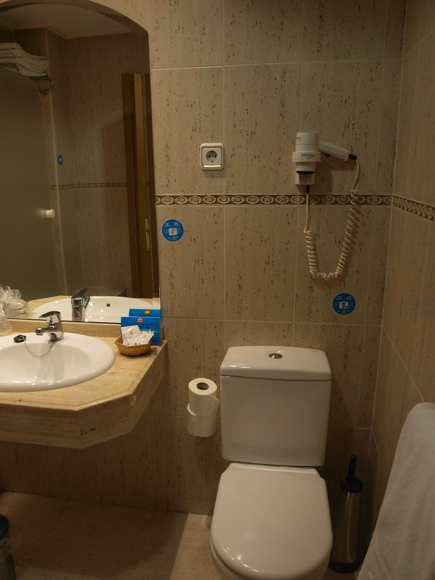 Hotel Don Luis Madrid Exterior photo